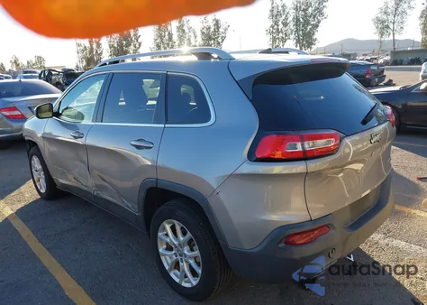 2016 Jeep Cherokee Latitude z USA, uszkodzony, nr VIN 1C4PJLCB9GW201073